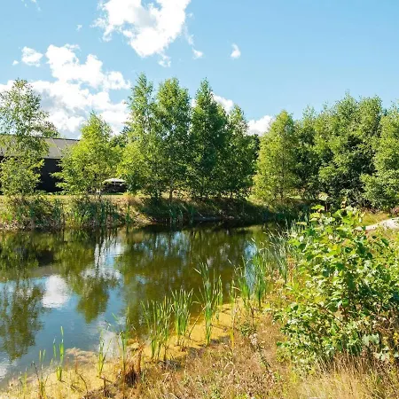 Luxury Lakeside Retreat With Spa-By Traum * Glesborg