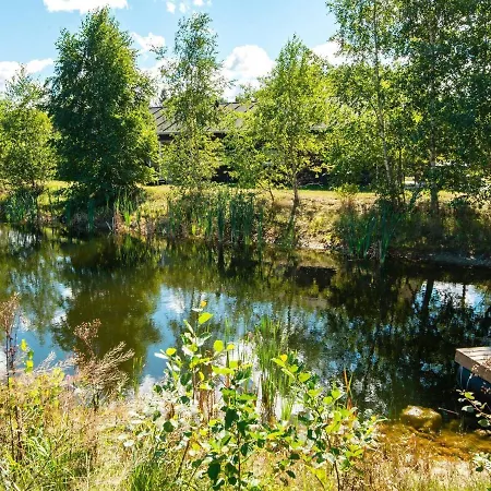 Luxury Lakeside Retreat With Spa-By Traum Glesborg