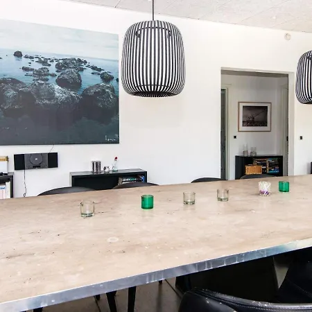 Hébergement de vacances Luxury Lakeside Retreat With Spa-By Traum Glesborg